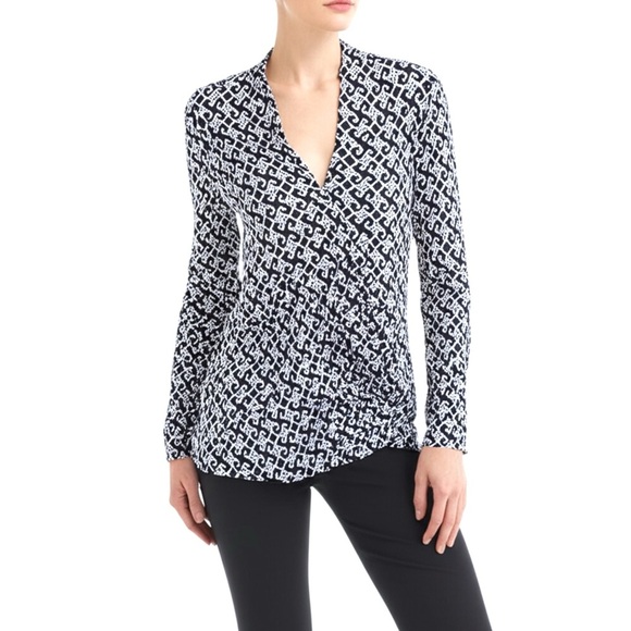 TALBOTS Coastal Navy White Wrap Blouse 3/4 Sleeve V Neck Top Sz S 6 Stretchy - Picture 1 of 11